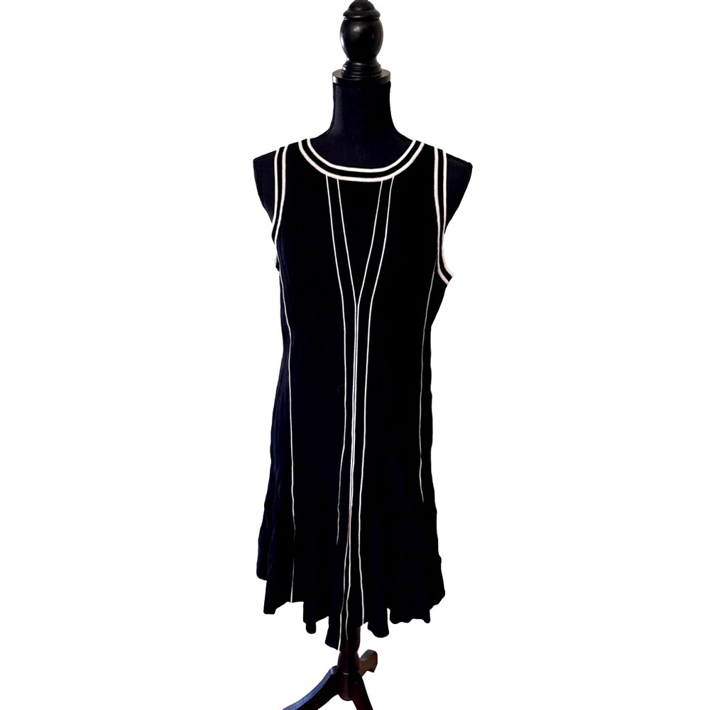 Anthropologie Elegant Black and White Sleeveless Sweater Dress - NWT
